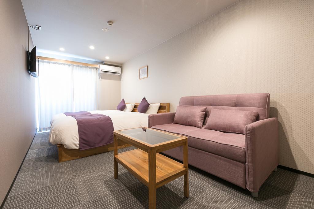 Sakura 四条烏丸 3* 京都